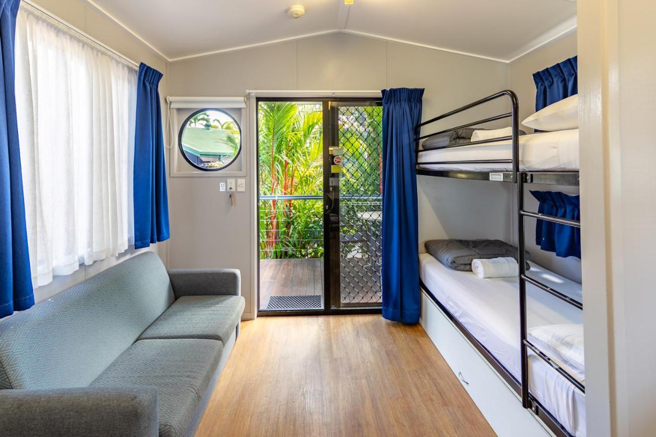 Ingenia Holidays Cairns Coconut Exterior foto A typical interior of a typical cabin